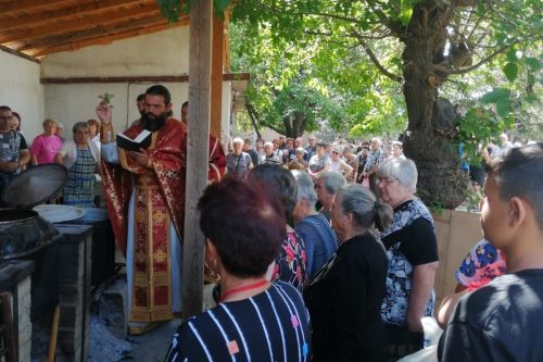 освещаване на благословена храна в храм Св. вмчк Георги - гр. Костенец