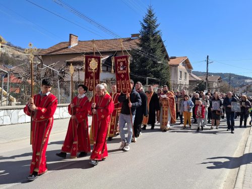 Литийно шествие от храм св. вмчк Георги в гр. Костенец