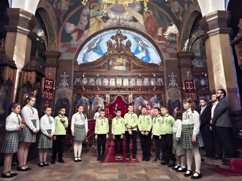 Празнична програма в храм св. вмчк Георги в гр. Костенец